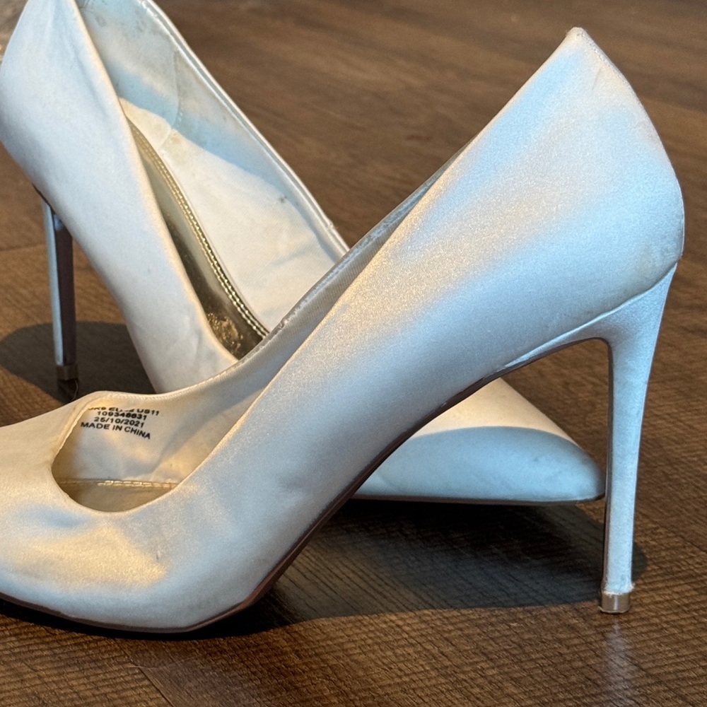 ASOS Chic White Heels - Picture 4 of 8